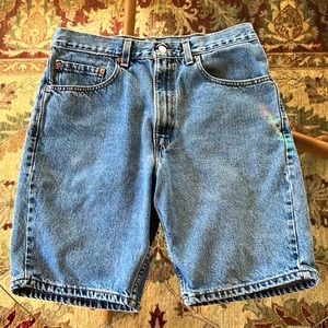 Vintage 90’s Levi’s Hi Rise 505 Bermuda Shorts USA